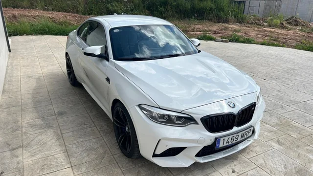 
								BMW M2 Competition full									