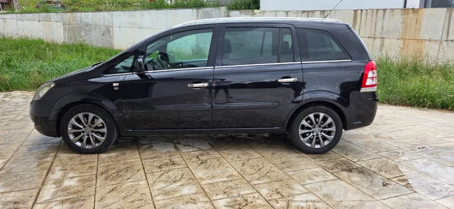 
								Opel Zafira 1.9 cdti full									