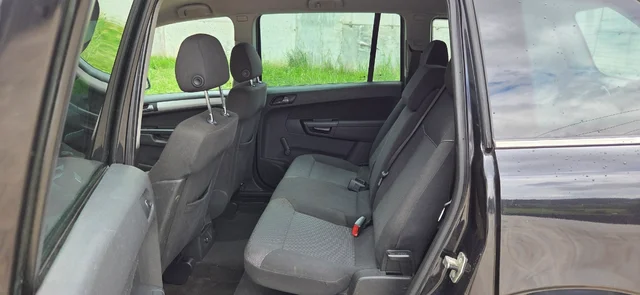 
								Opel Zafira 1.9 cdti full									