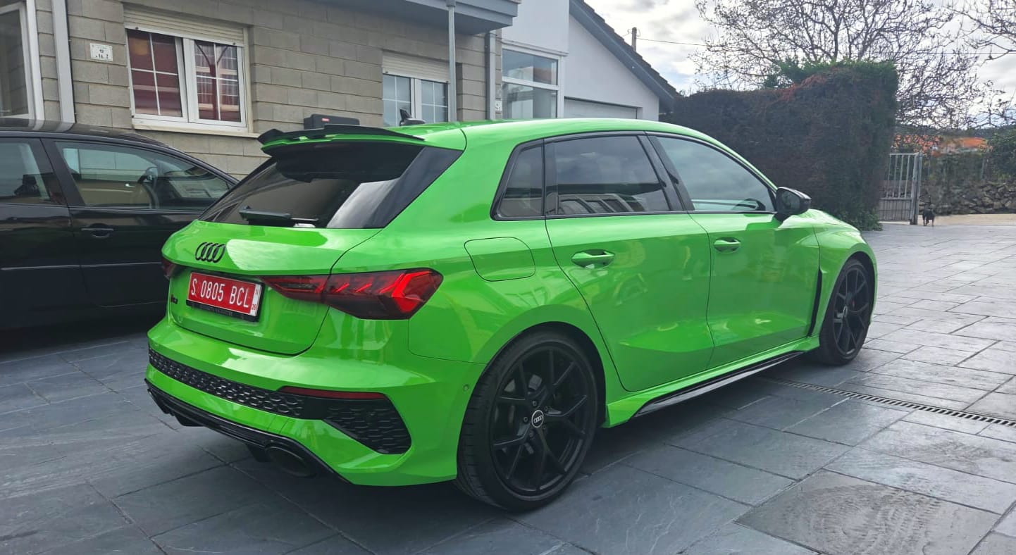 
								Audi RS3 Sportback 2022 – Verde Kyalami, Full Extras full									