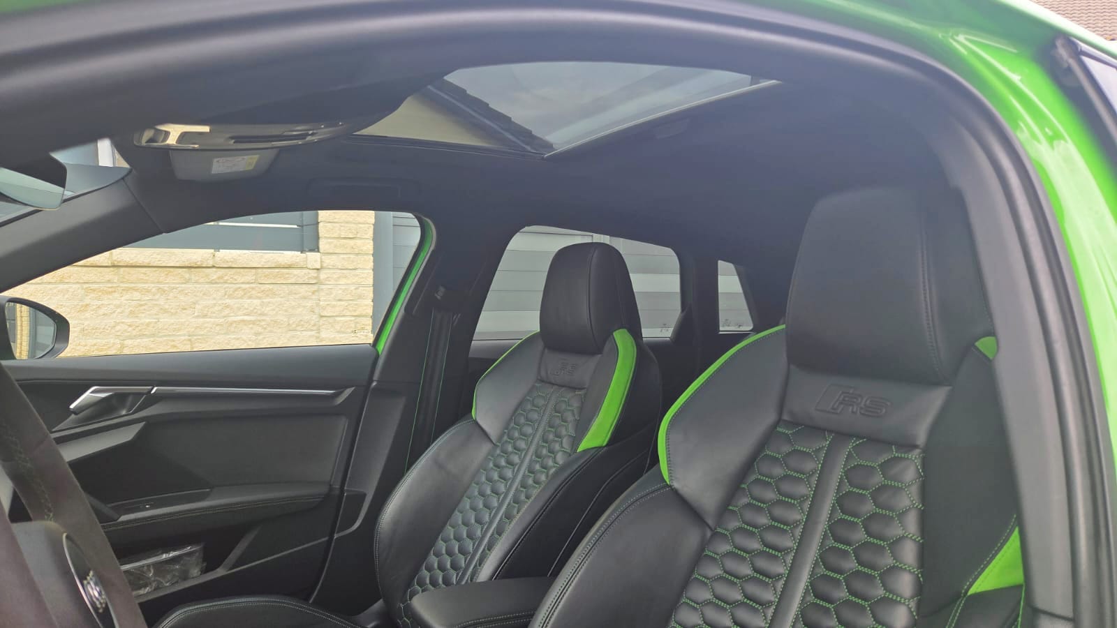 
								Audi RS3 Sportback 2022 – Verde Kyalami, Full Extras full									